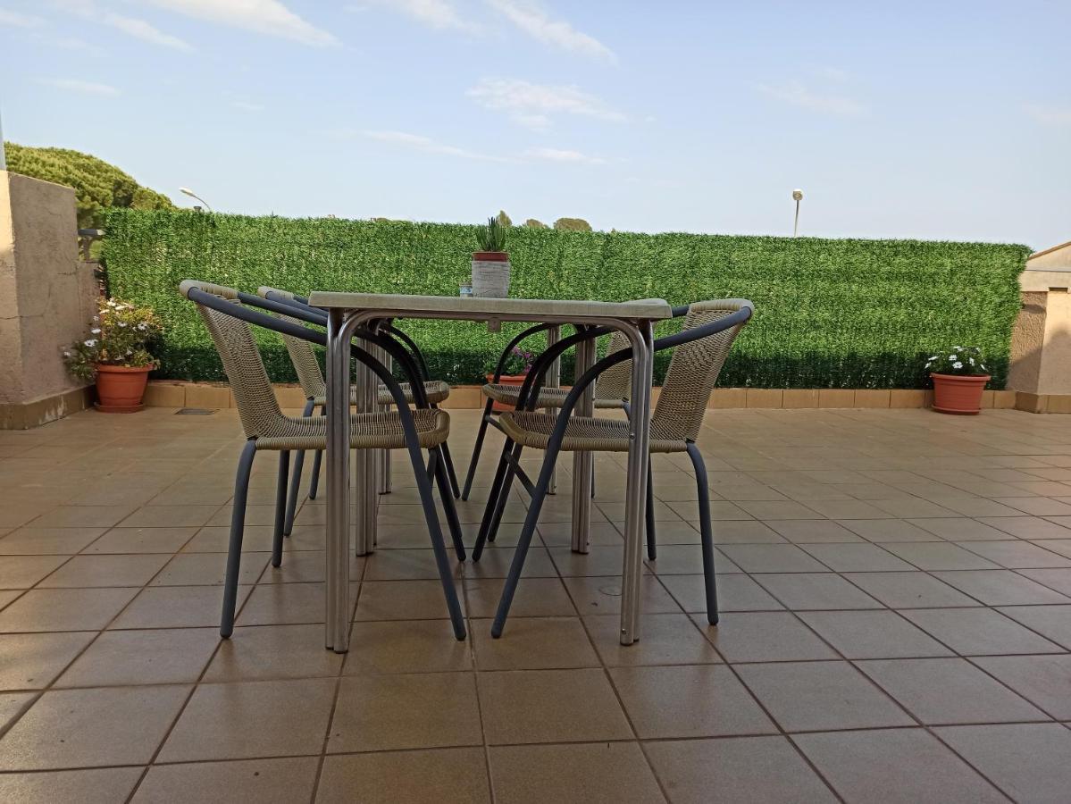 Pages Villa Sant Climent Sescebes Exterior photo